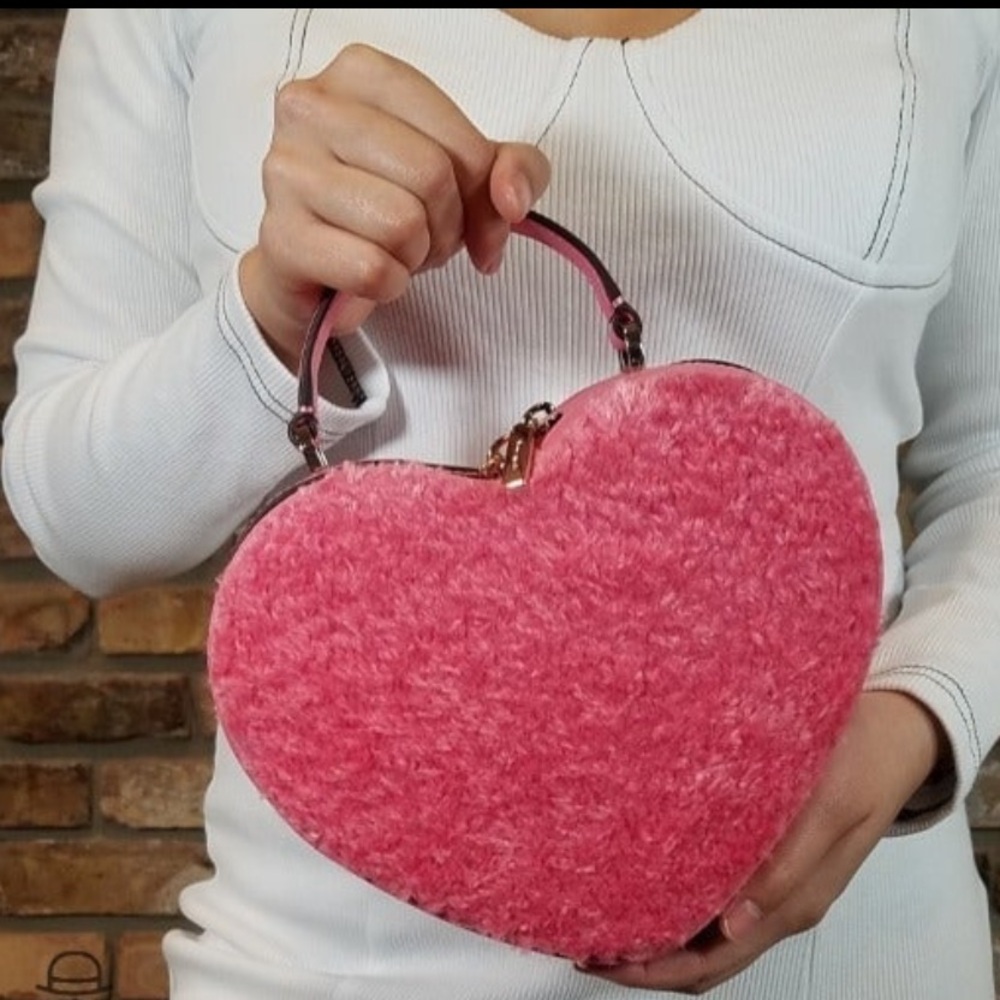 Kate Spade Love Shack Heart handbag crossbody purse Faux Fur *New* - Picture 5 of 5